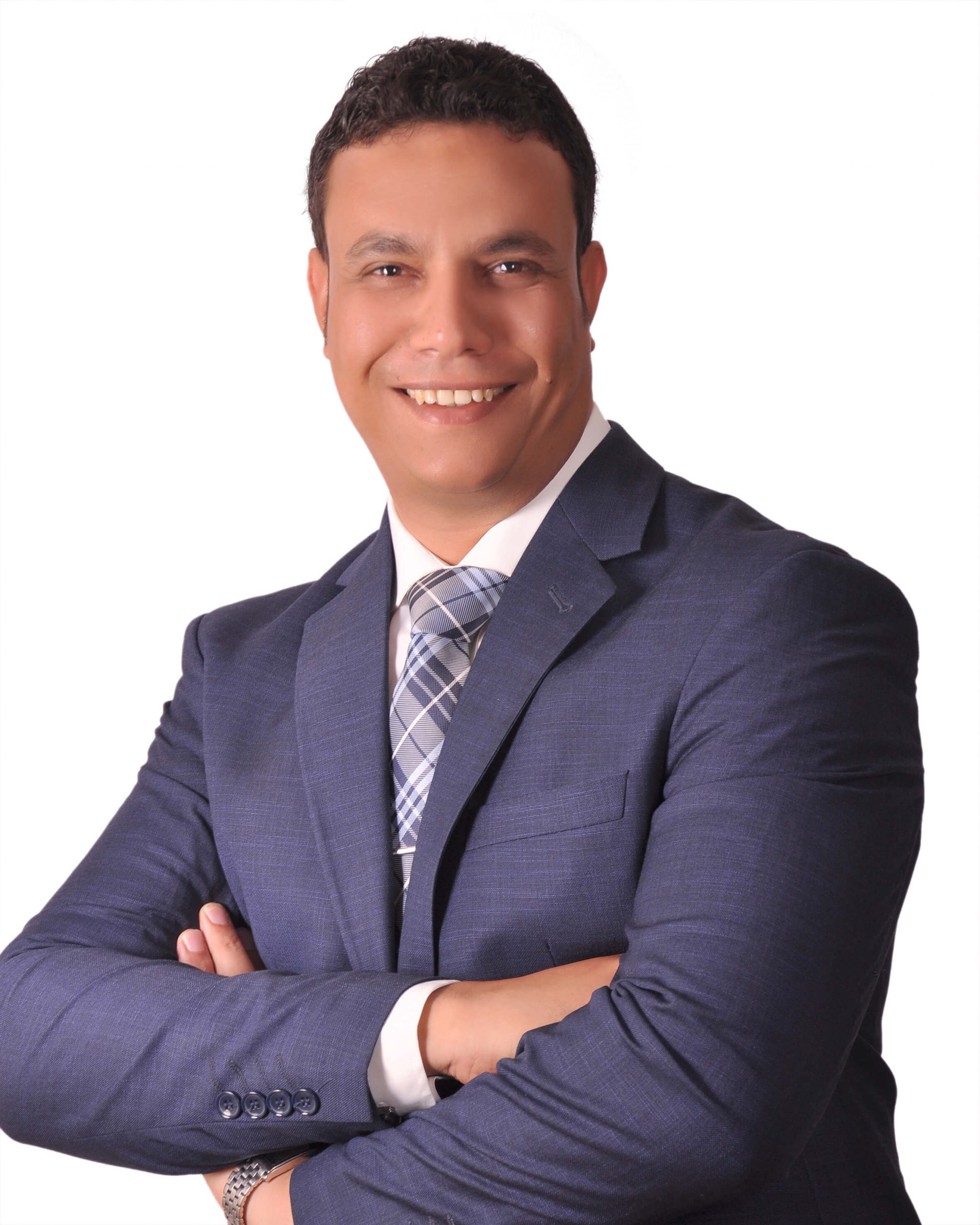 أستاذ ياسر اسماعيل مؤسس شركة إيورا للمحاماه والتحكيم